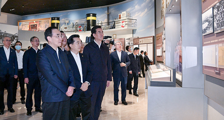 贵州省党政代表团考察招商局集团
